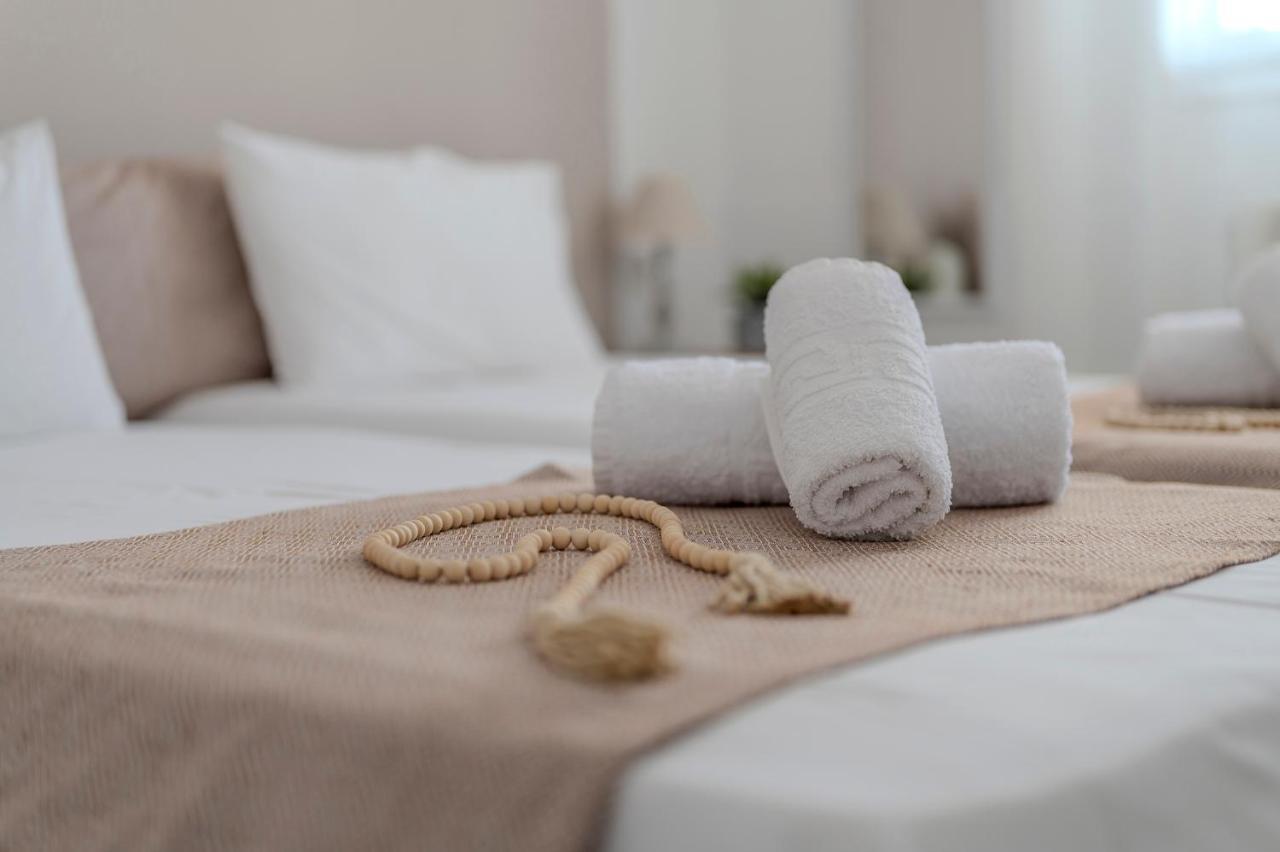 Stamatia Suites 아스프로발타 외부 사진