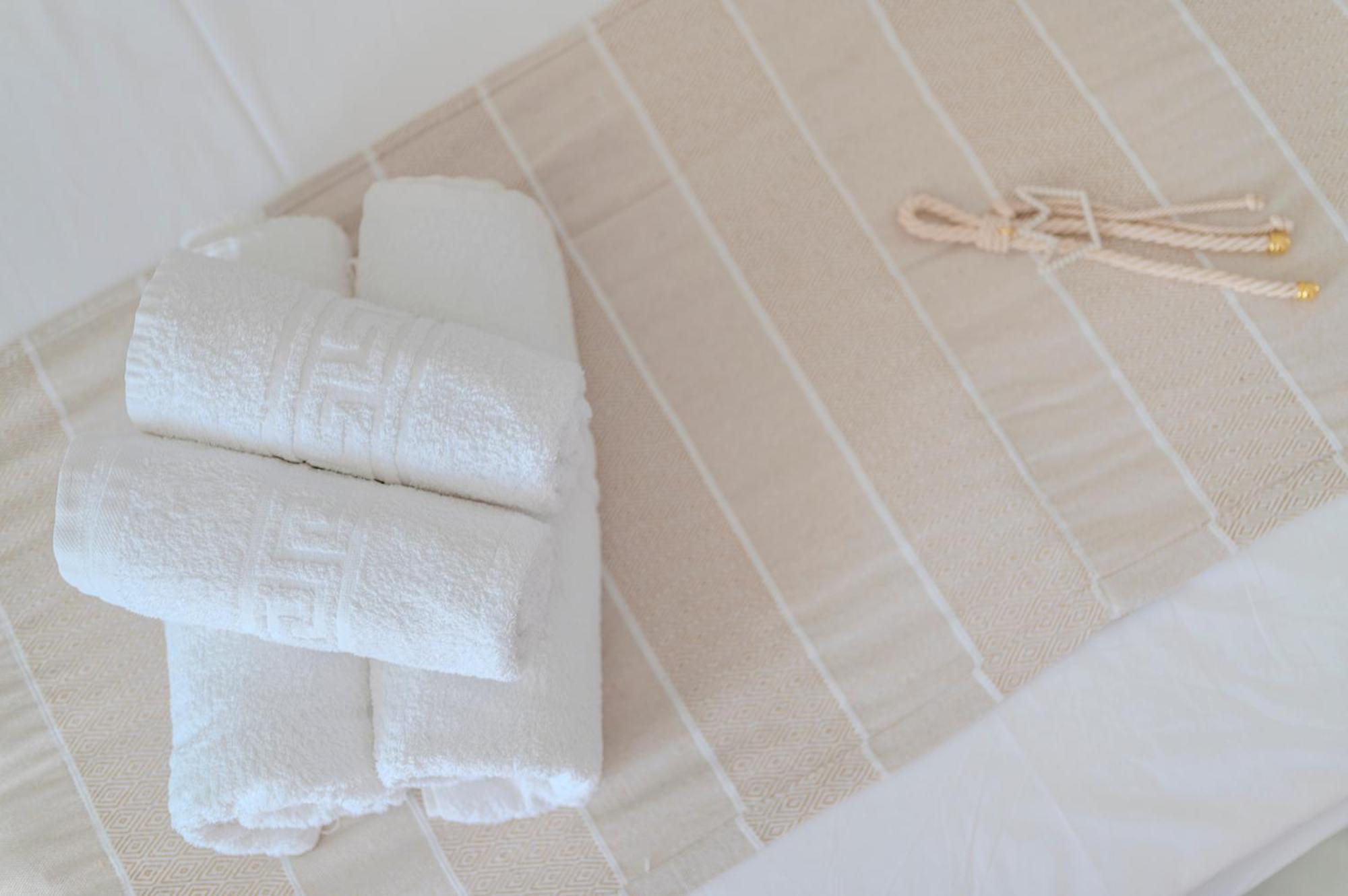 Stamatia Suites 아스프로발타 외부 사진